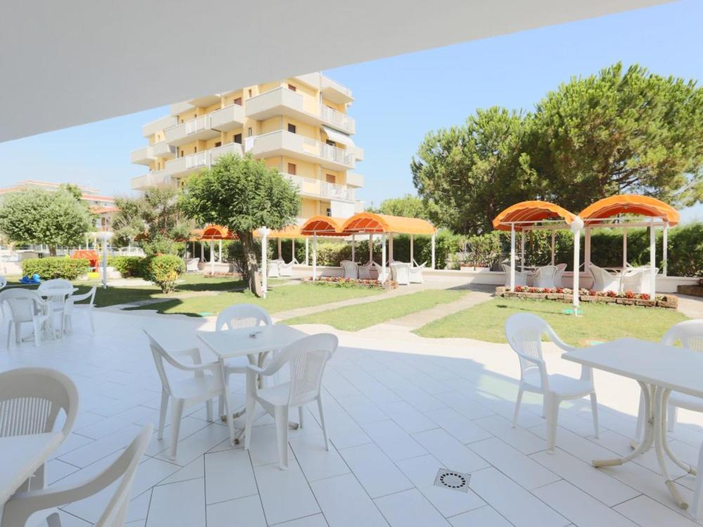 Hotel Marina Beach - Azzurro Club Ravenna Exterior photo